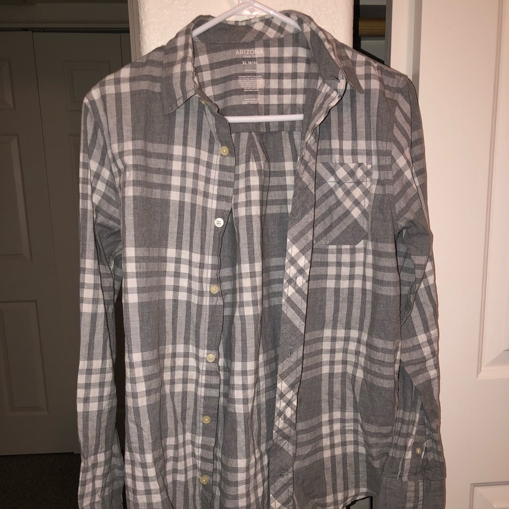 Arizona Jean Co. gray and white flannel
